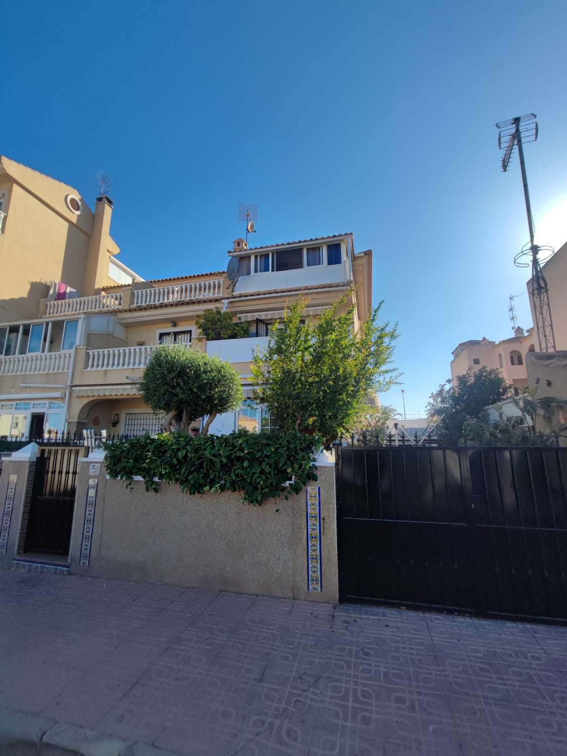 Duplex, 2 våningar till salu i Playa Flamenca (Orihuela)