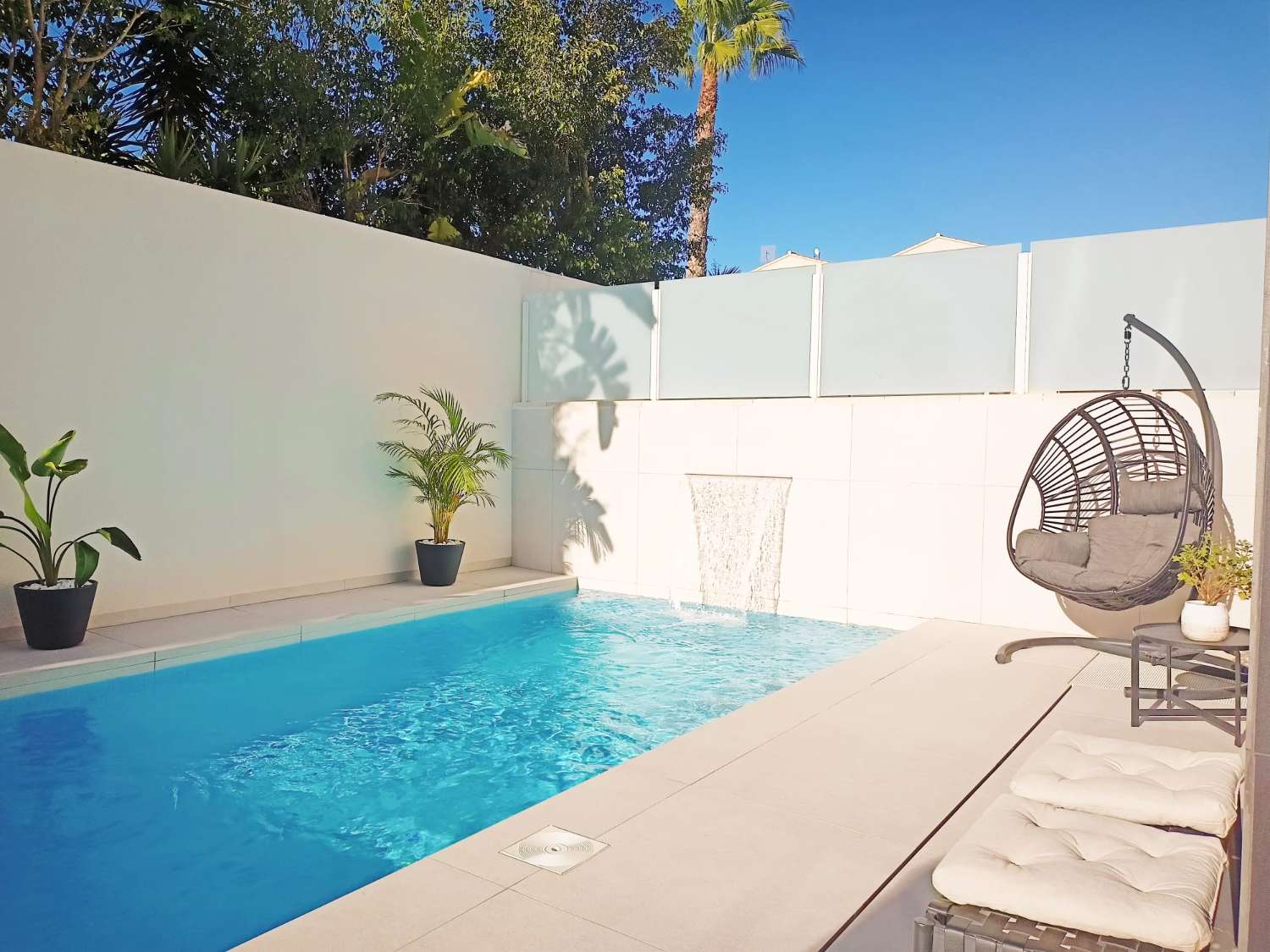 Villa for sale in Punta Prima (Orihuela)