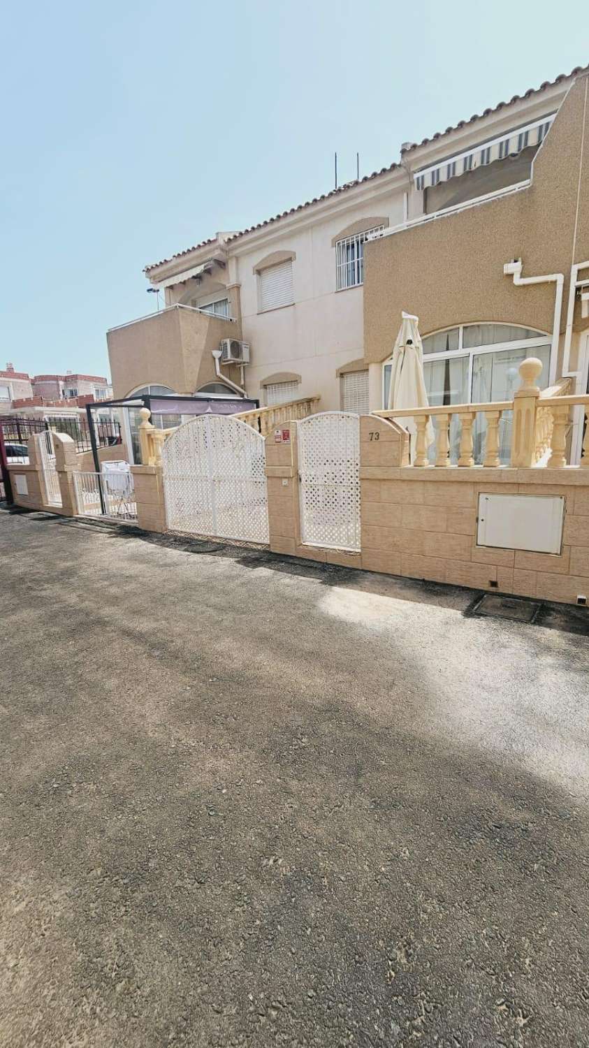 Bonito bungalow en planta baja en Aguas Nuevas